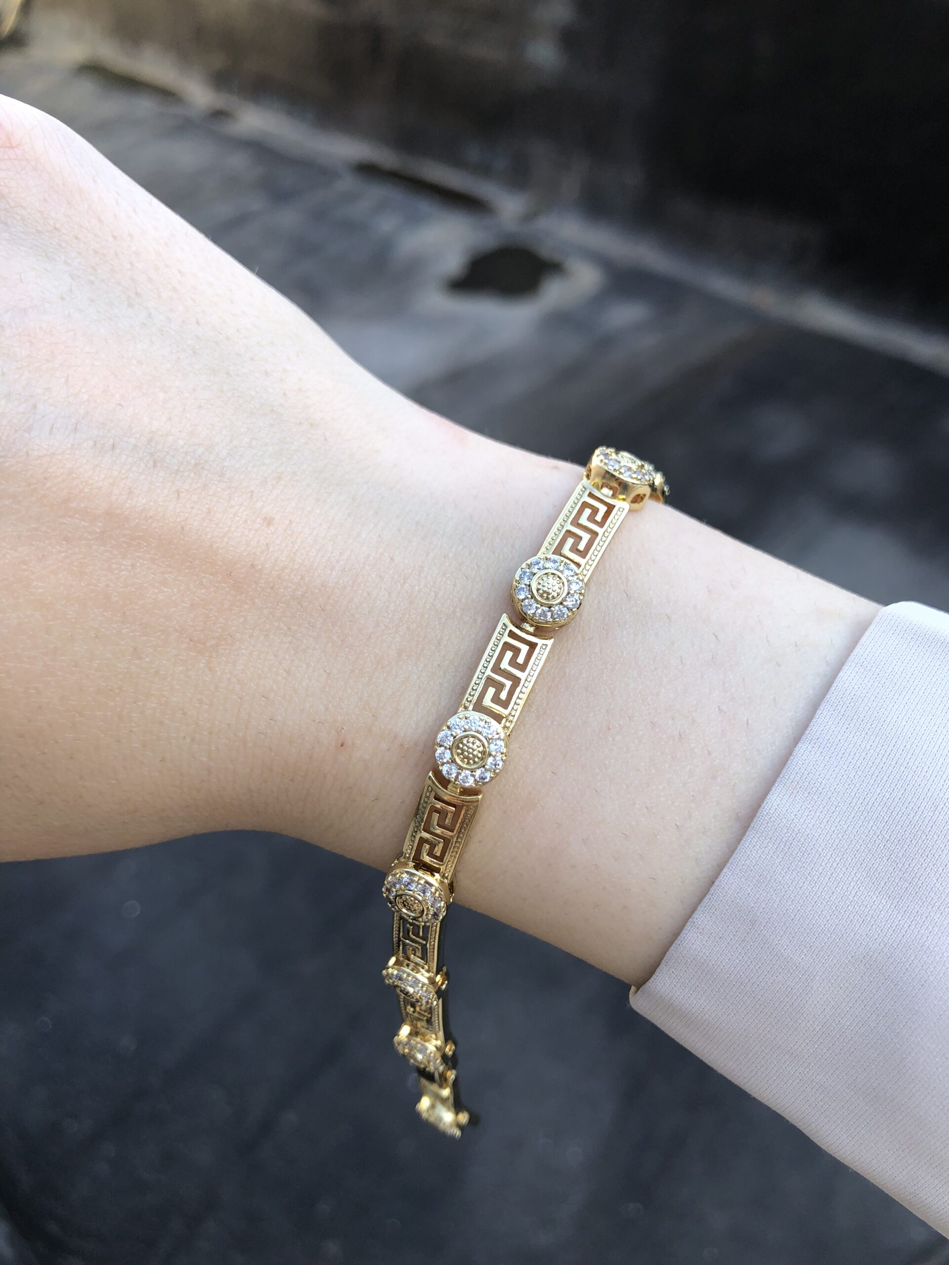 Greg Desenli Vip Seri Bileklik -14k