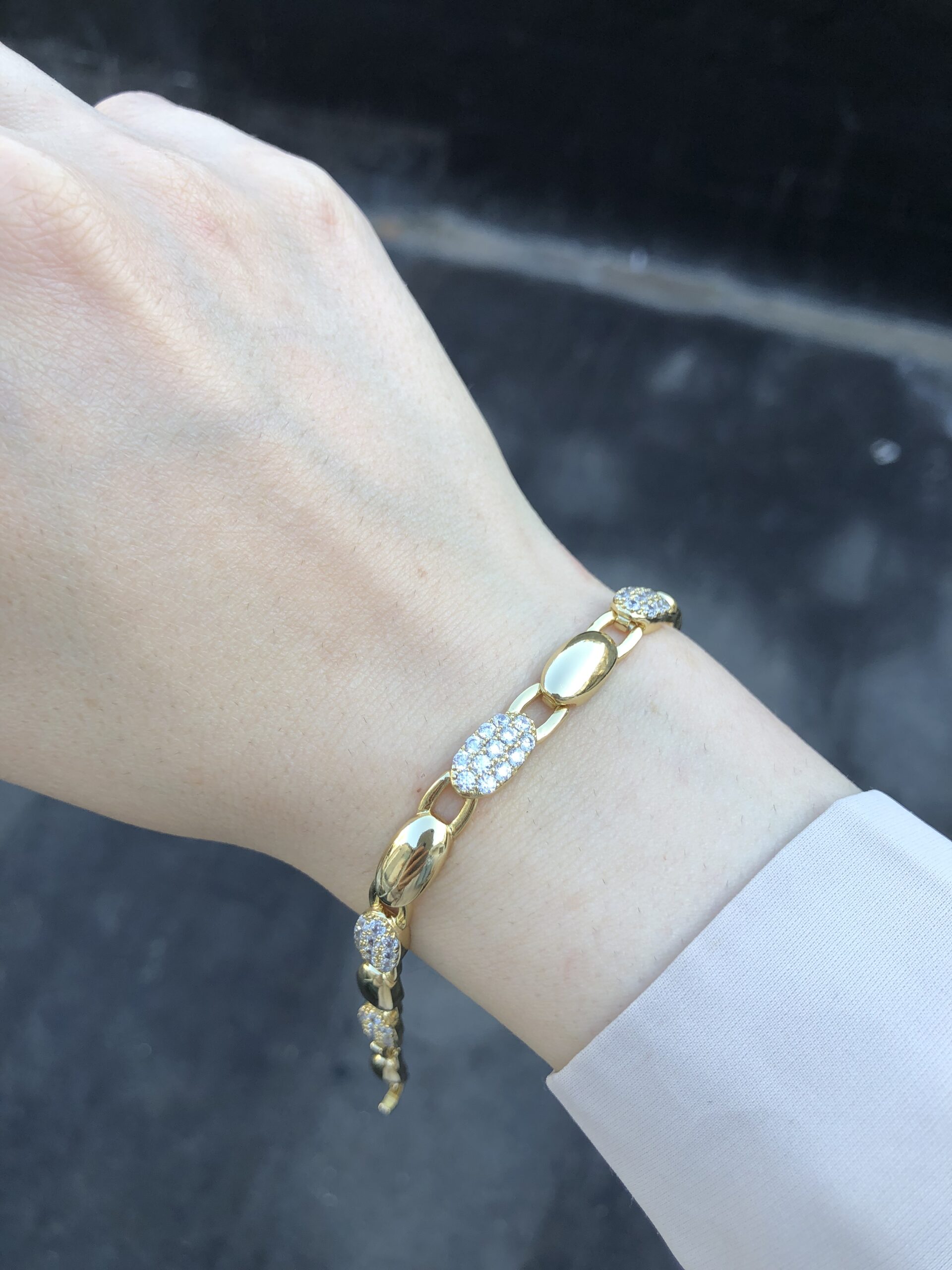 Oval Taşlı Vip Seri Bileklik-14k